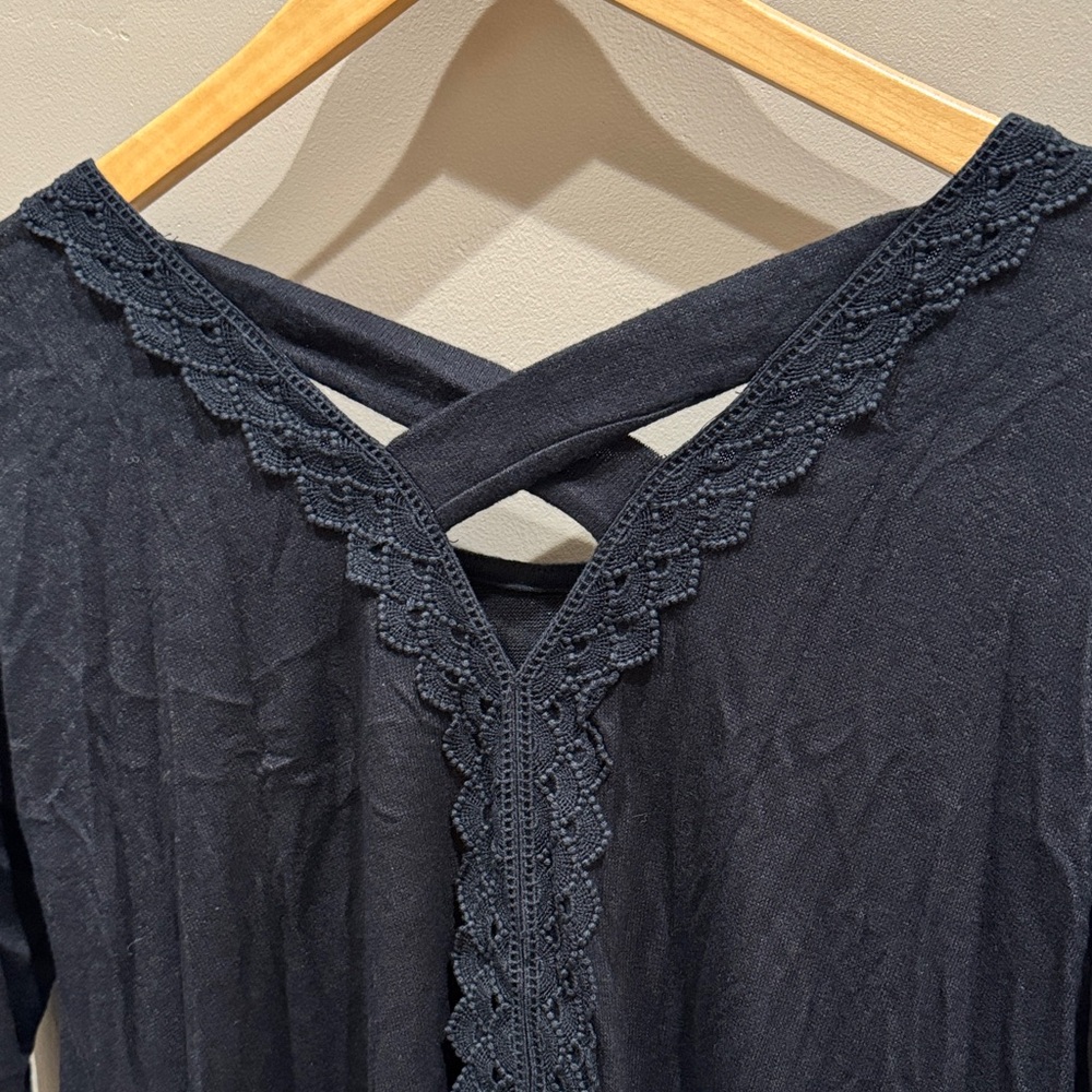 Women's Black Crisscross Back Top